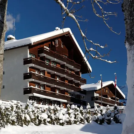 Hotel &