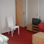 Hotel & 3*